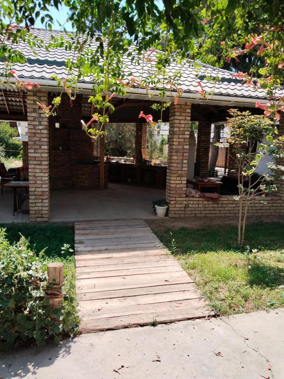 Hotel Arman Saryaghash Exterior foto